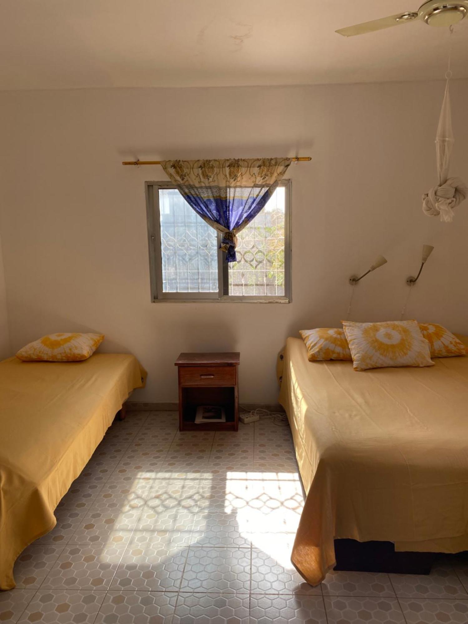 Hotel Dabo House Brufut Exterior foto